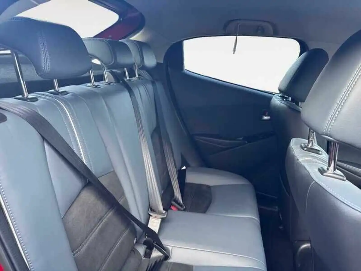 2021-mazda-mazda2-15-skyactiv-g-gt-sport-nav-light-stone-big-5