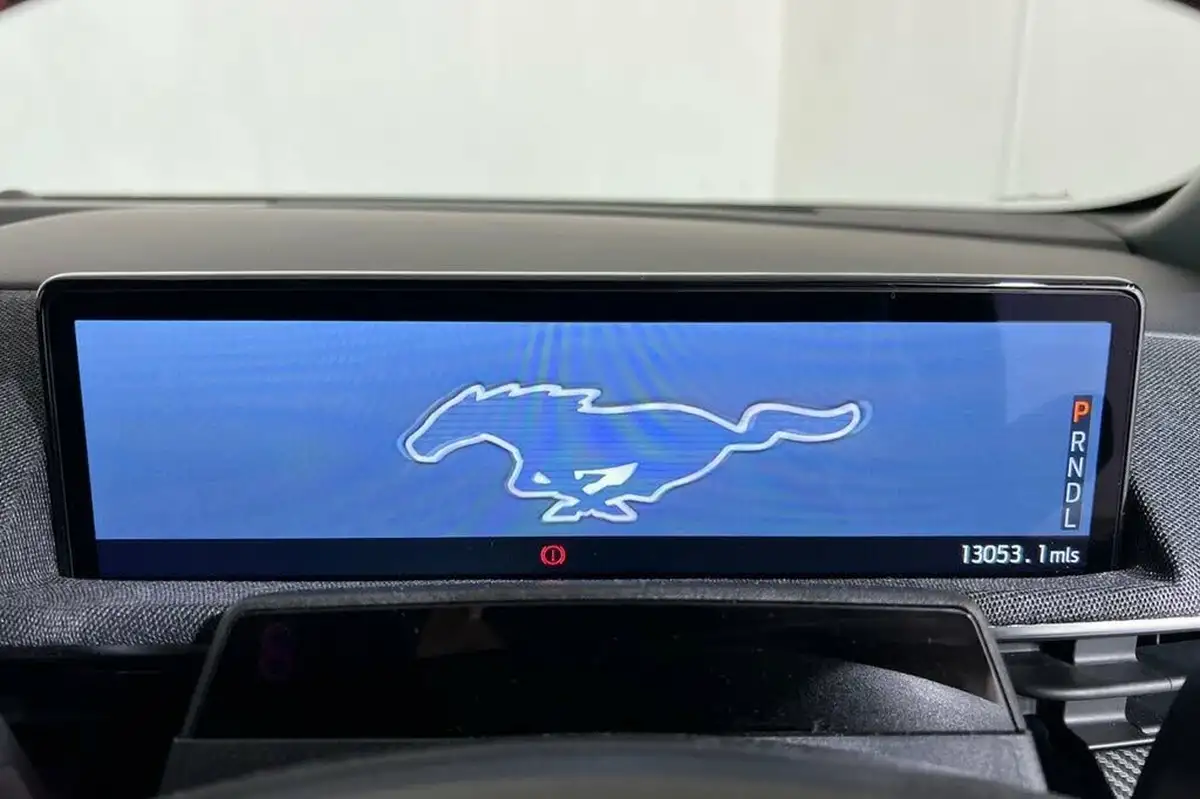 2023-ford-mustang-mach-e-big-13
