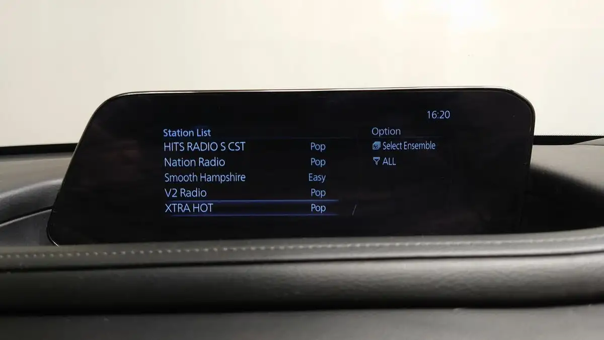2022-mazda-cx-30-20-e-skyactiv-x-sport-lux-big-8