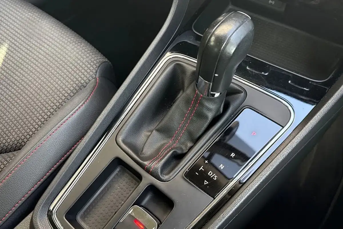 2018-seat-leon-14-ecotsi-fr-technology-estate-5d-dsg-big-19