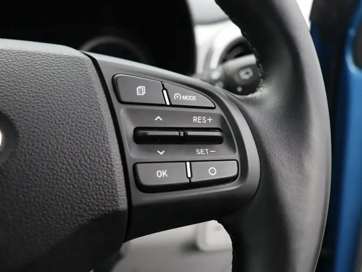 2021-hyundai-i10-10-premium-big-15