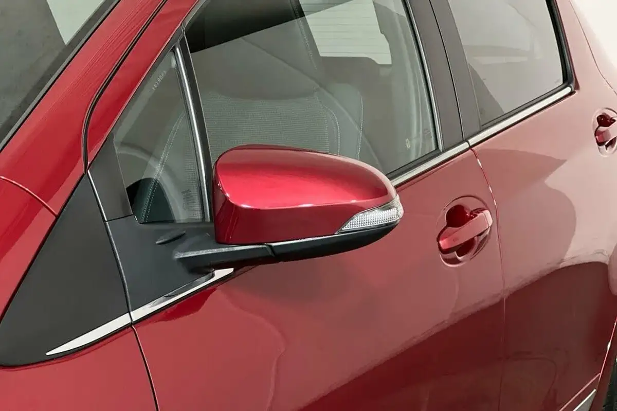 2019-toyota-yaris-15-vvt-i-excel-98bhp-hybrid-1497cc-e-cvt-big-16