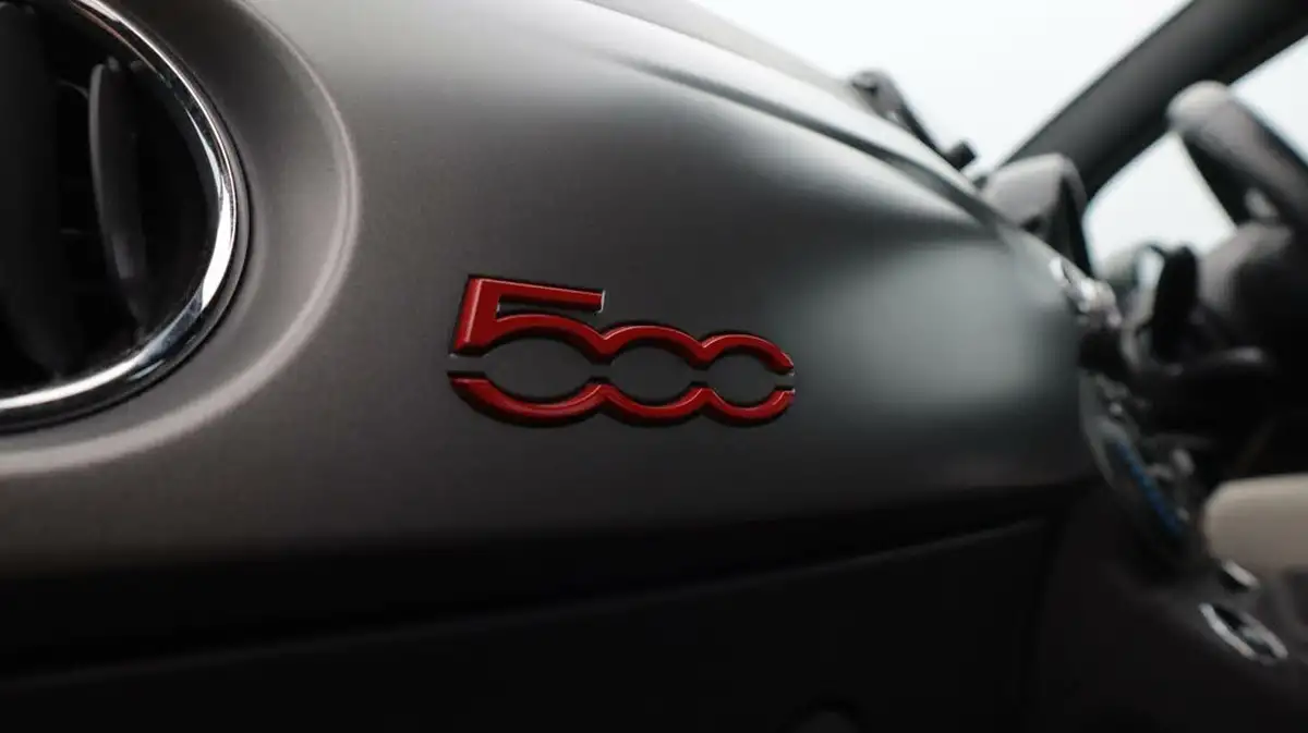 2018-fiat-500-12-s-big-21
