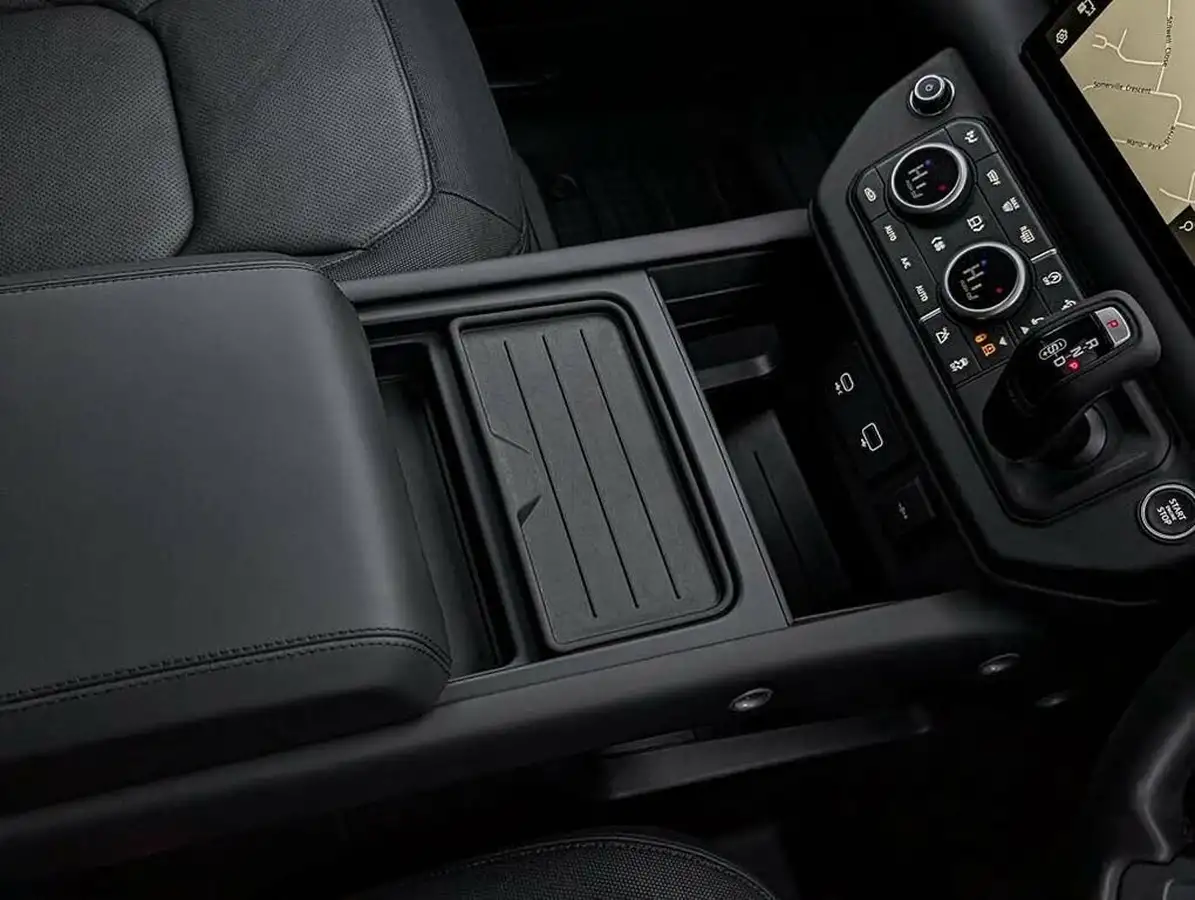 2024-land-rover-110-defender-30-d300-x-dynamic-hse-big-36