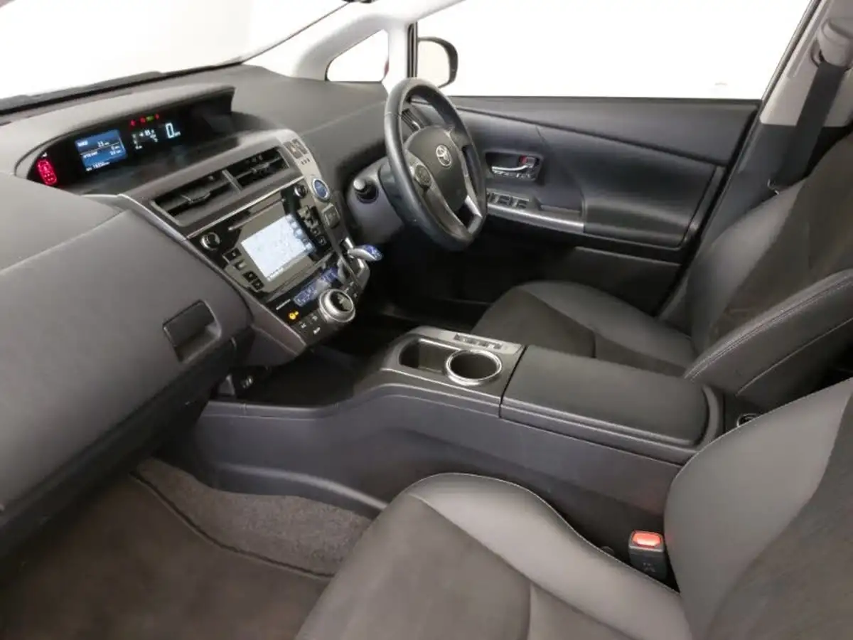 2020-toyota-prius-18-vvt-i-excel-big-4