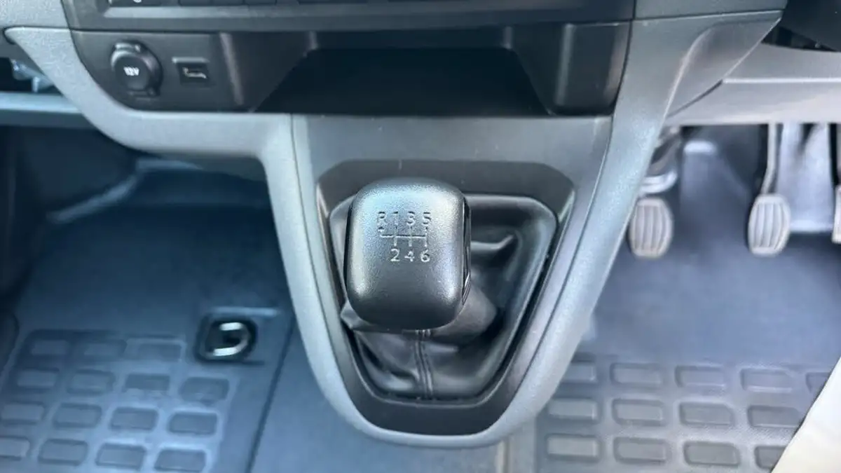 2022-citroen-dispatch-15bluehdi-enterprise-pro-m-1000-big-30