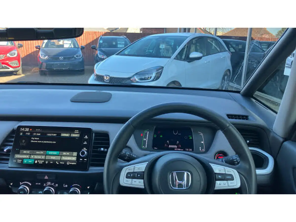 2020-honda-jazz-15-i-mmd-crosstar-ex-big-24