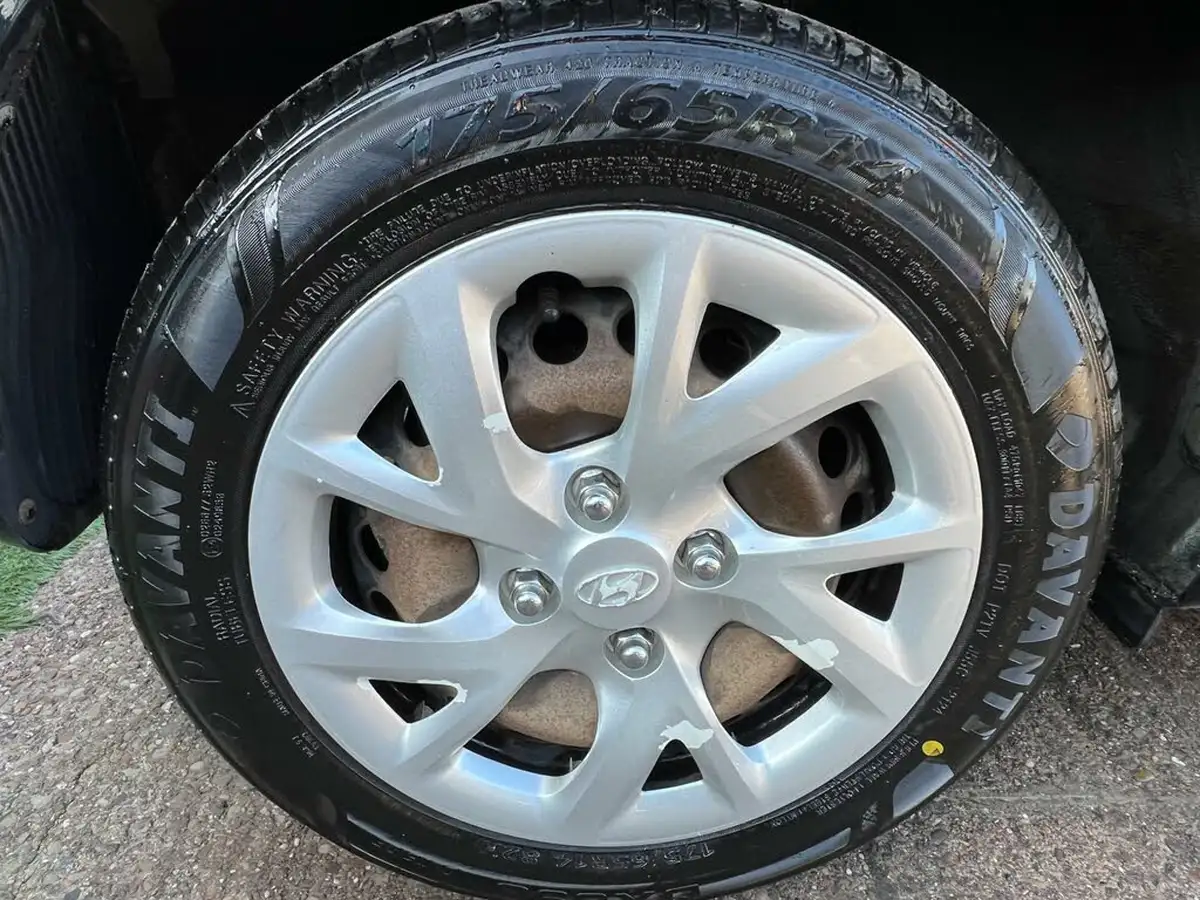 2019-hyundai-i10-10-se-67ps-big-55