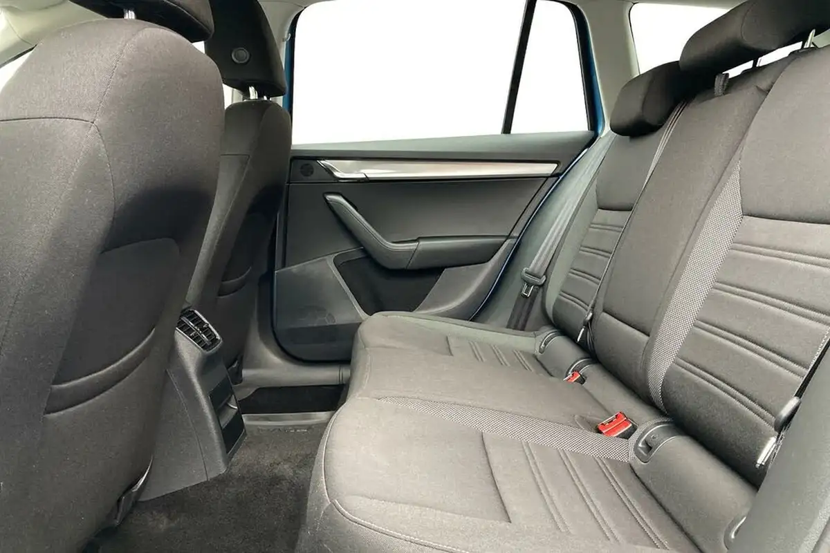 2018-skoda-octavia-10-tsi-se-estate-dsg-big-9