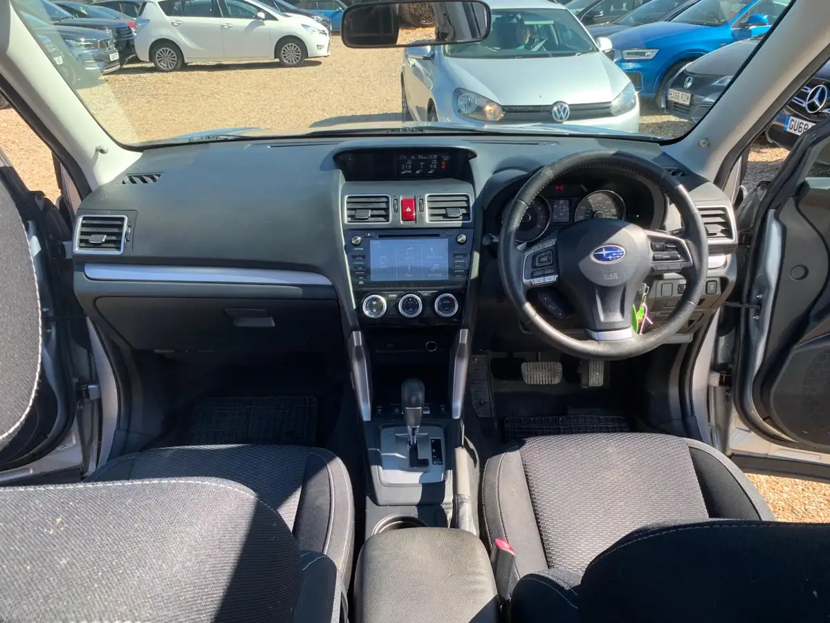 2015-subaru-forester-20-xe-150ps-1995cc-lineartronic-big-33