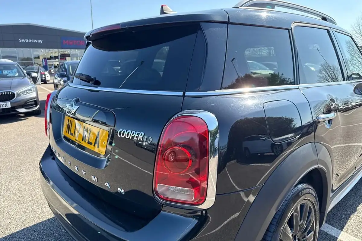 2017-mini-countryman-20td-cooper-d-ss-all4-big-31
