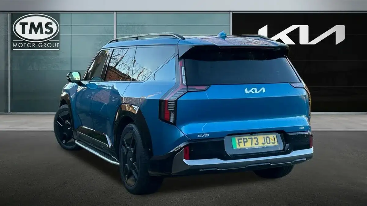 2024-kia-ev9-e-gt-line-s-7-big-1