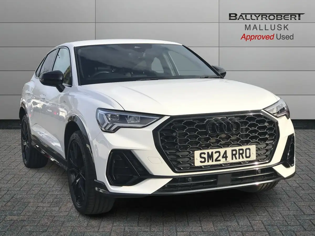 2024-audi-q3-15-35-tfsi-black-edition-sportback-s-tronic-big-0