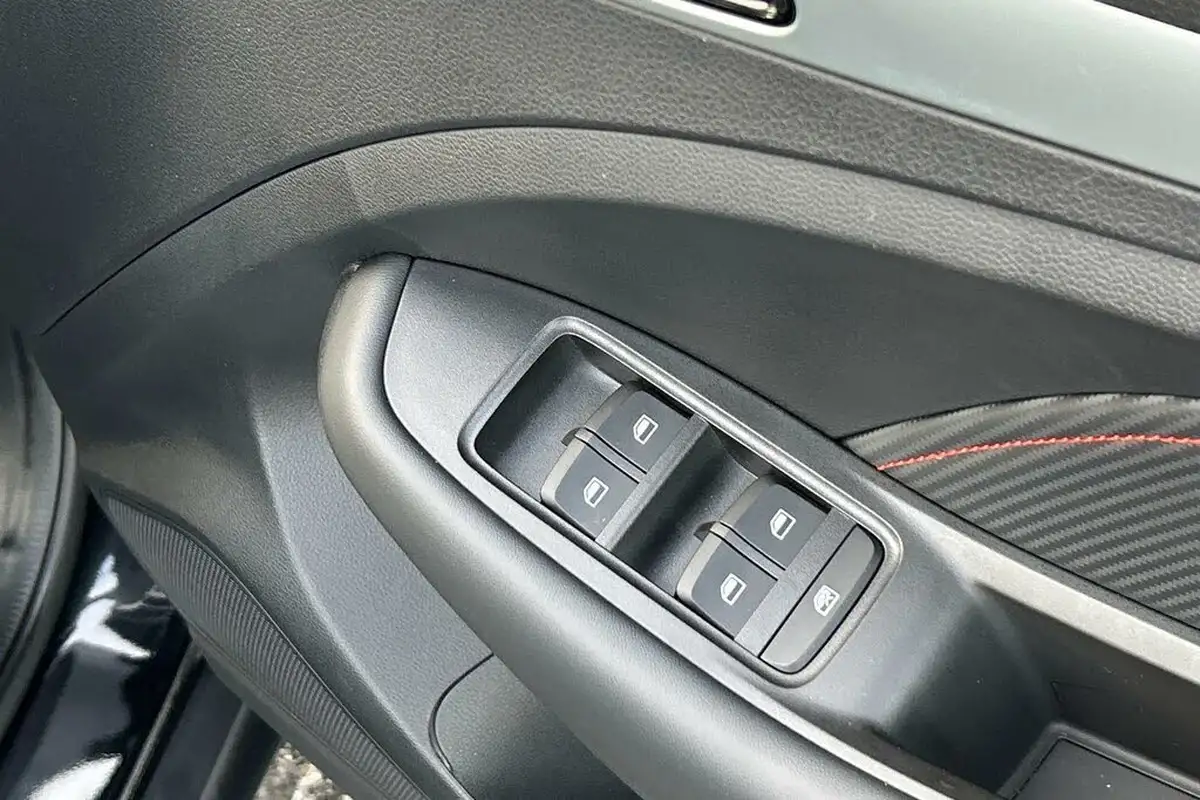 2023-mg-zs-suv-10t-gdi-exclusive-auto-big-17