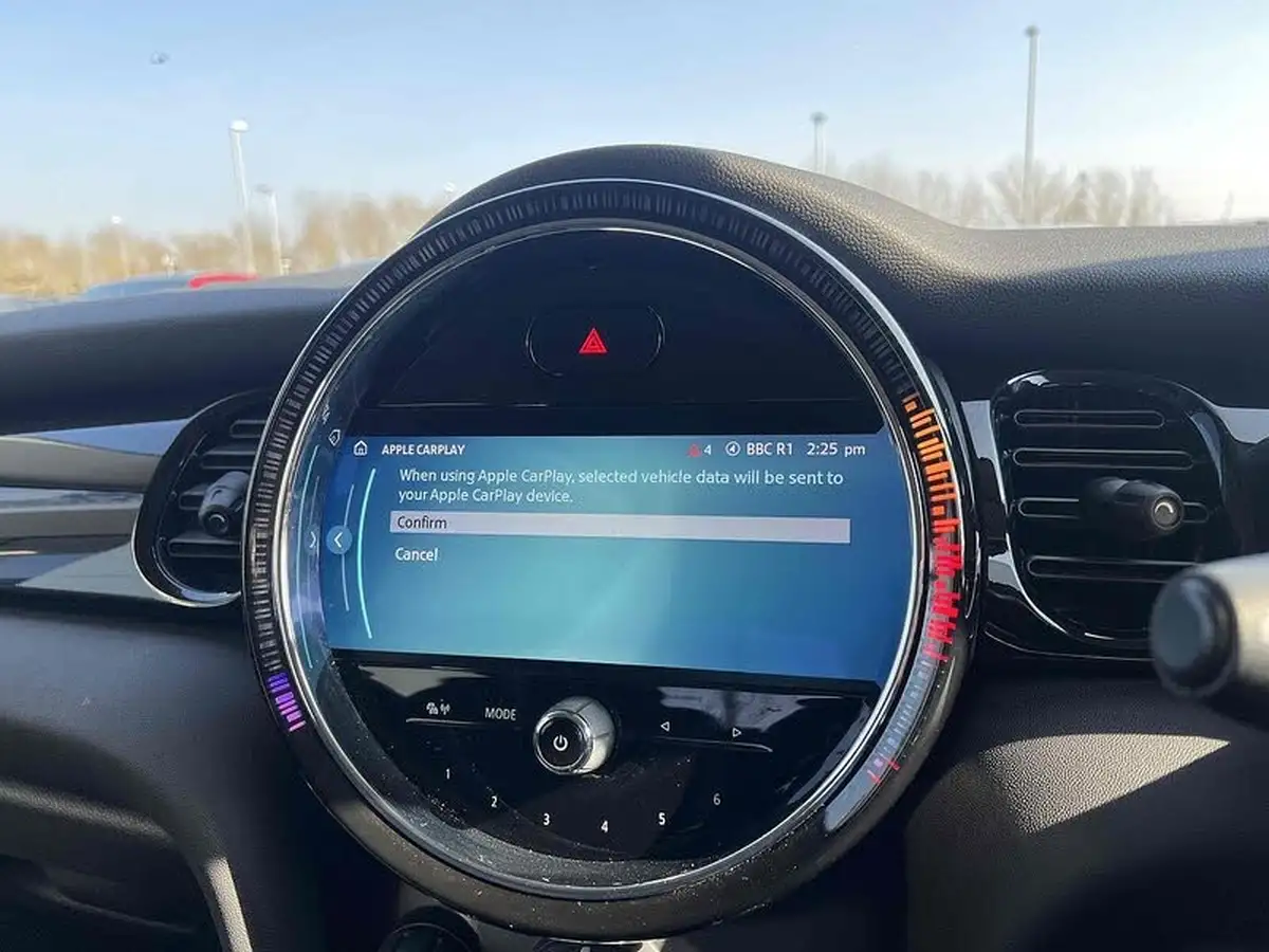2022-mini-cooper-15-cooper-classic-hatchback-5d-big-30