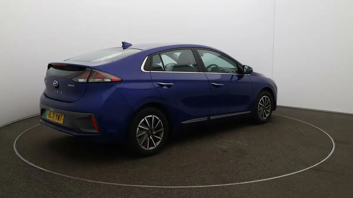 2022-hyundai-ioniq-e-premium-electric-big-50