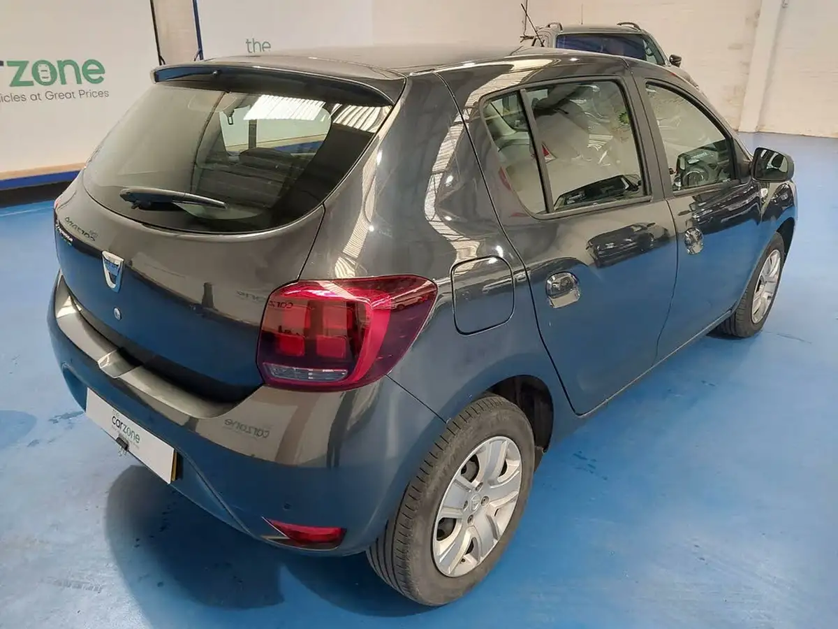 2020-dacia-sandero-10-sce-comfort-big-2