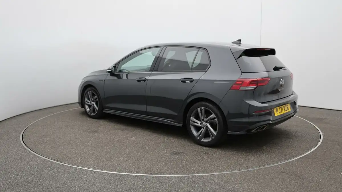 2022-volkswagen-golf-15-tsi-r-line-150ps-hatchback-big-55