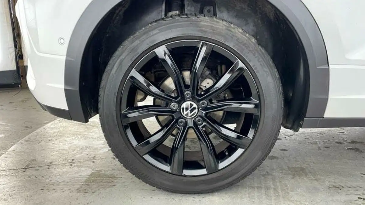 2023-volkswagen-t-roc-15-tsi-r-line-hatchback-5d-dsg-big-28
