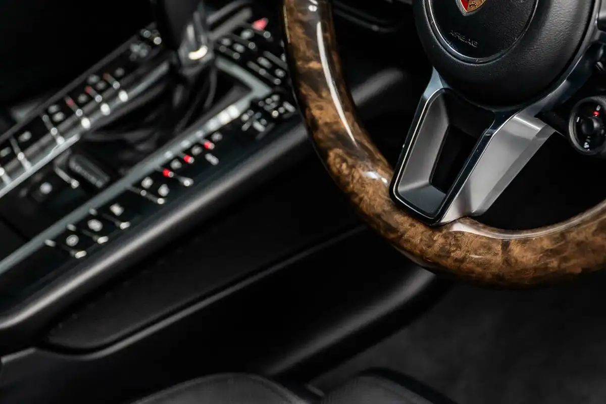 2019-porsche-macan-30-v6-s-big-35