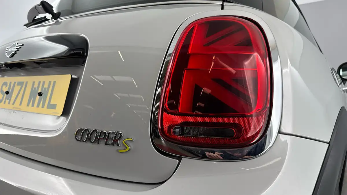 2022-mini-cooper-e-cooper-s-2-big-25