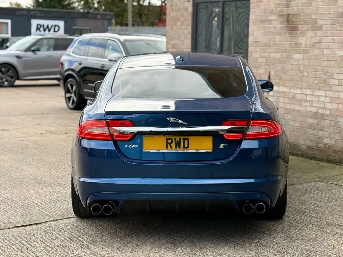 2012-jaguar-xf-50-xfr-big-10