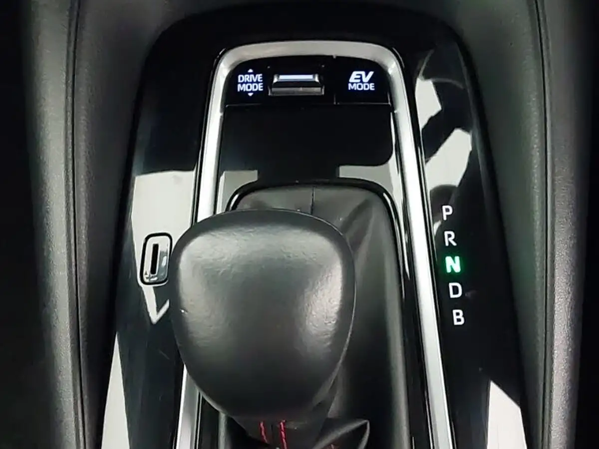 2023-toyota-corolla-18-vvt-i-gr-sport-138bhp-hatchback-big-17