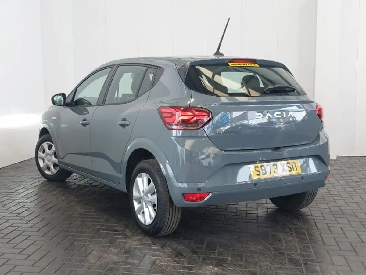 2023-dacia-sandero-10-tce-expression-90bhp-big-1
