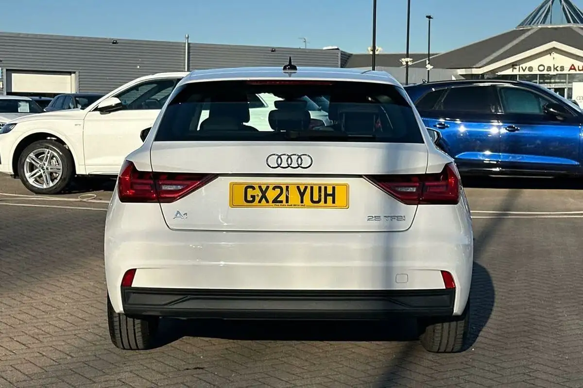 2021-audi-a1-10-25-tfsi-technik-s-tronic-big-5