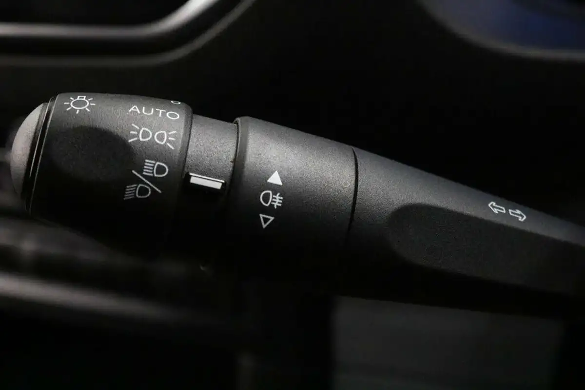 2021-peugeot-expert-e-professional-standard-75kwh-panel-big-32