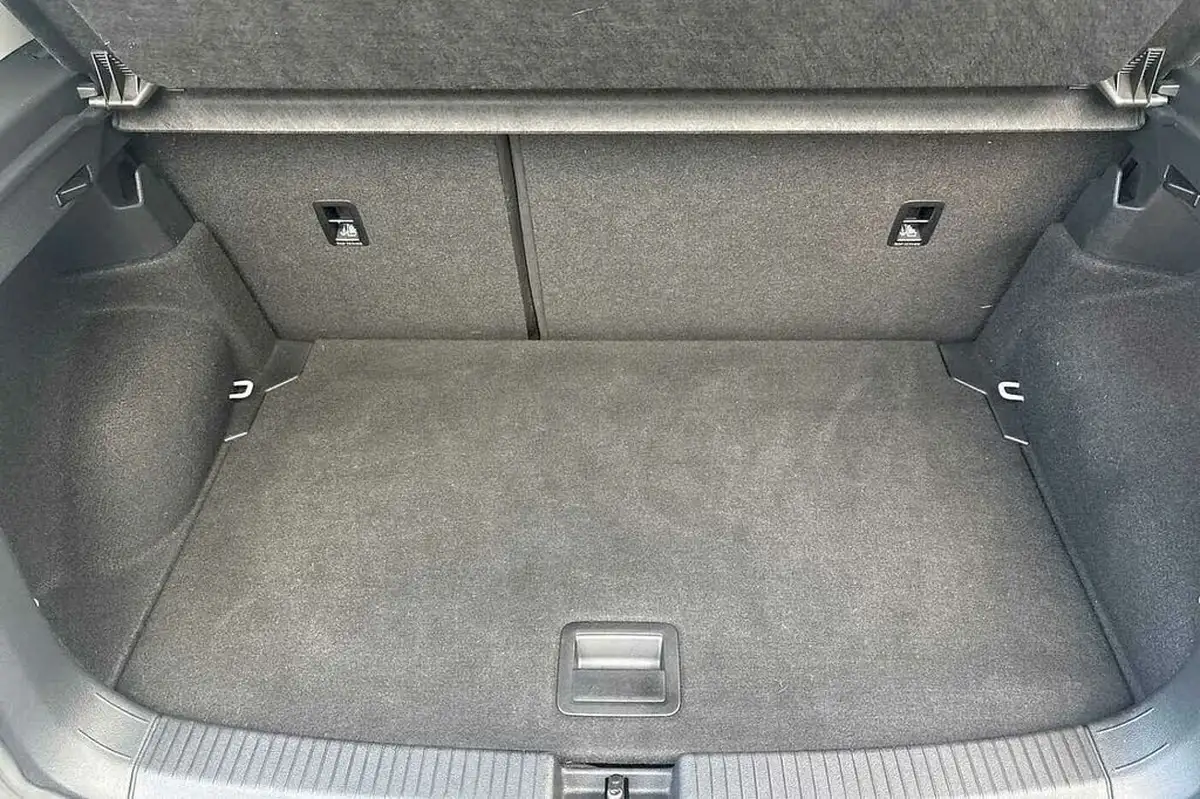 2023-volkswagen-t-cross-10-tsi-black-edition-95ps-big-10