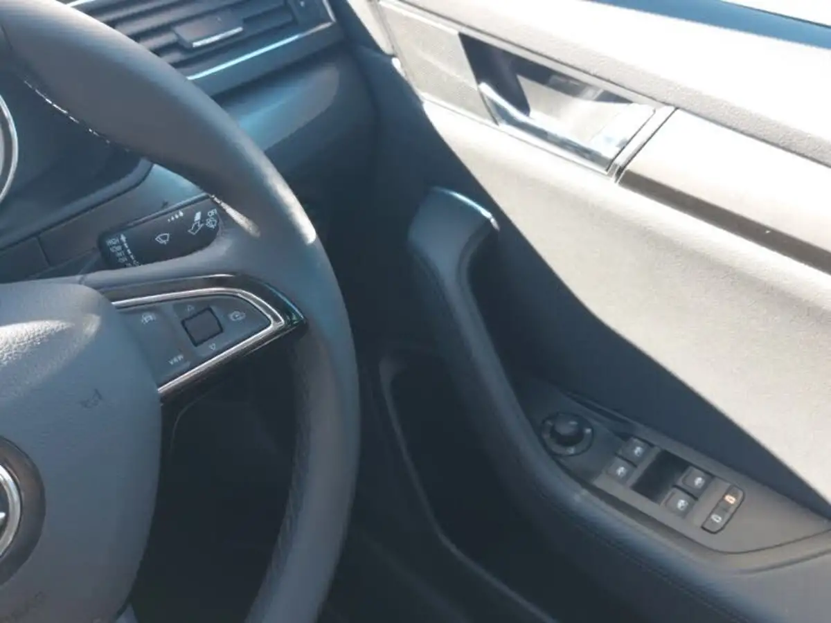 2020-skoda-superb-14-tsi-se-l-hatchback-big-18