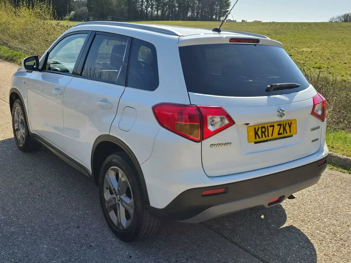 2017-suzuki-vitara-16-sz-t-allgrip-big-12