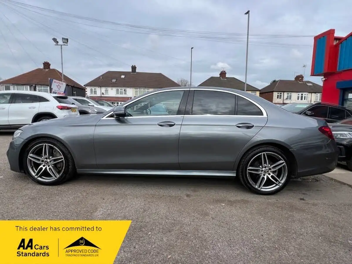 2019-mercedes-benz-e-class-20d-e220d-amg-line-saloon-4d-plus-big-5