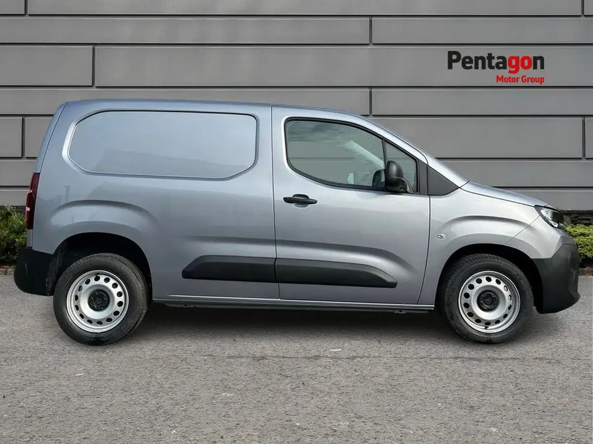2024-peugeot-partner-15-bluehdi-professional-100pseu6d-big-12