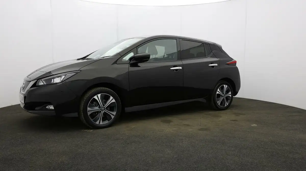 2021-nissan-leaf-e-e-tekna-big-33