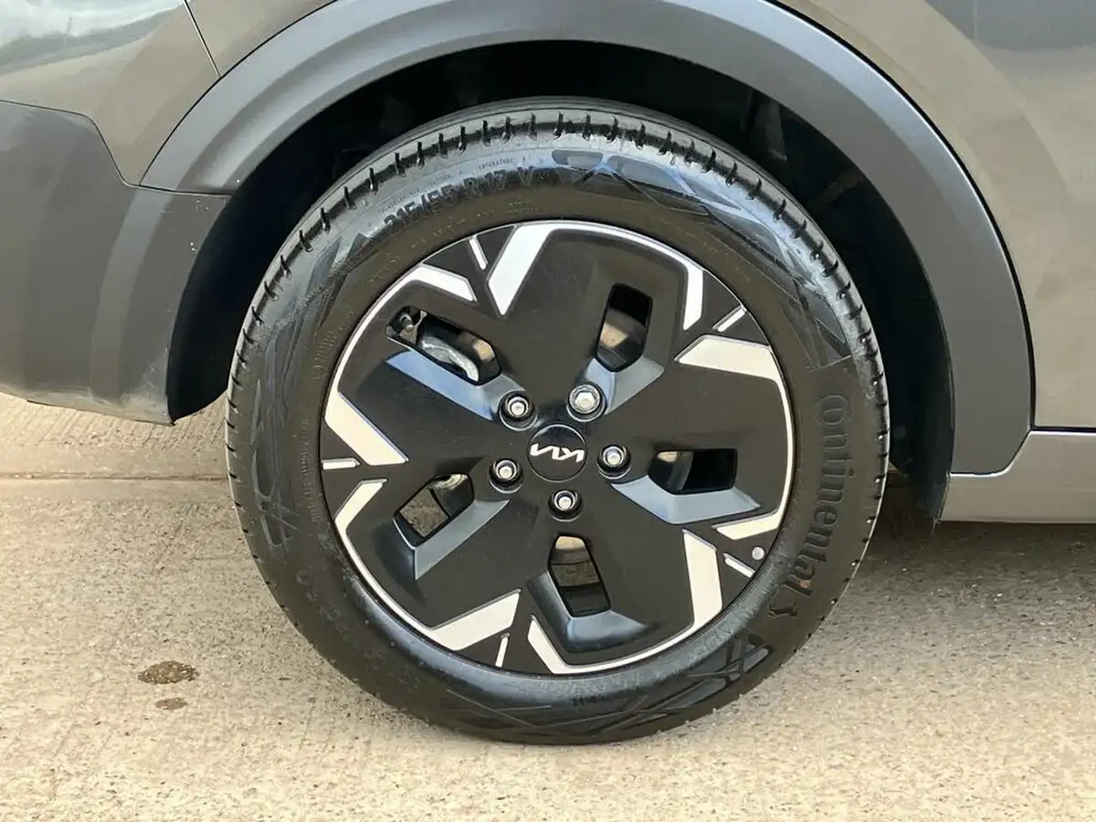 2024-kia-niro-ev-e-2-big-6