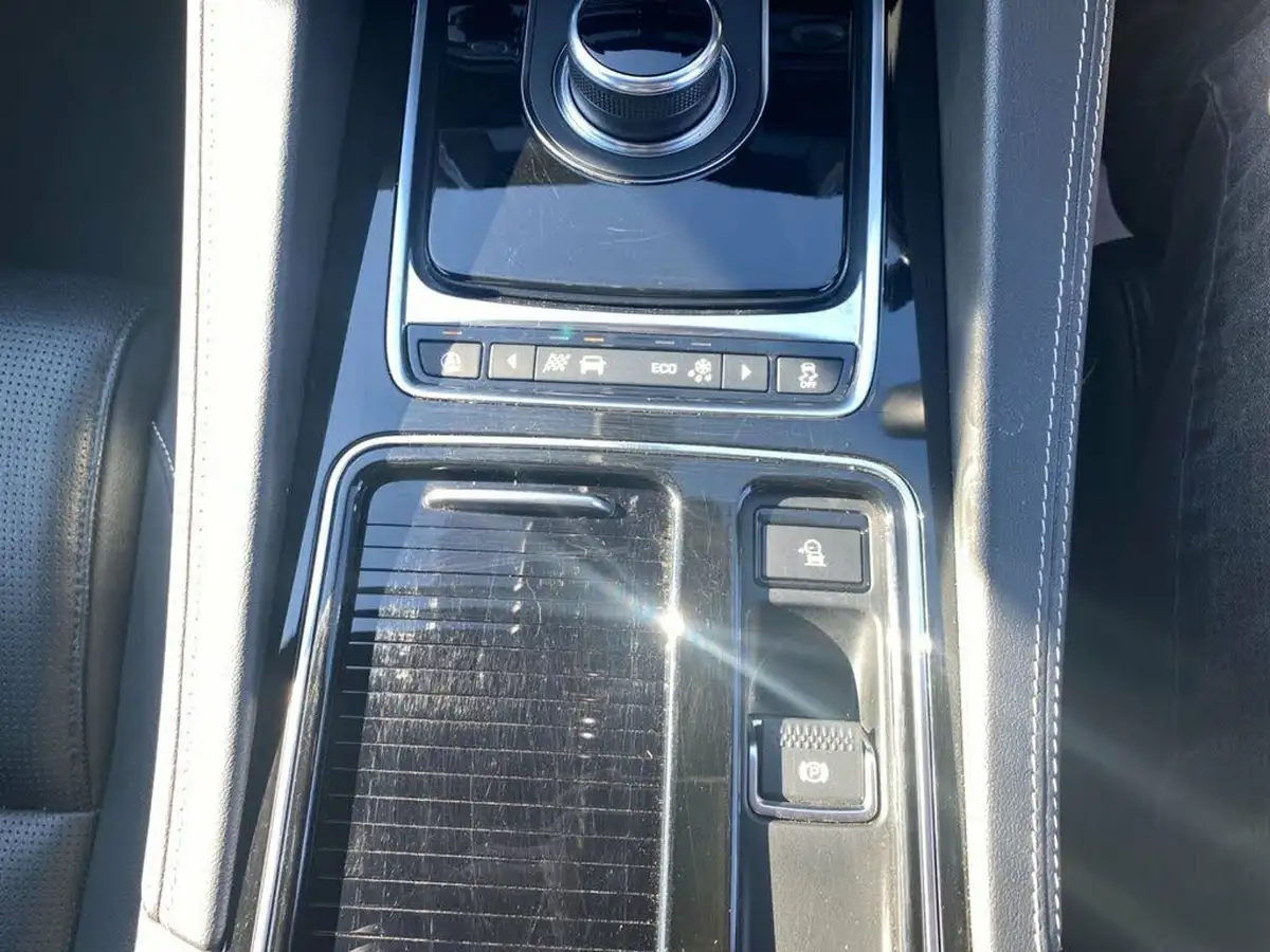 2020-jaguar-f-pace-20-i4d-chequered-flag-180ps-big-23