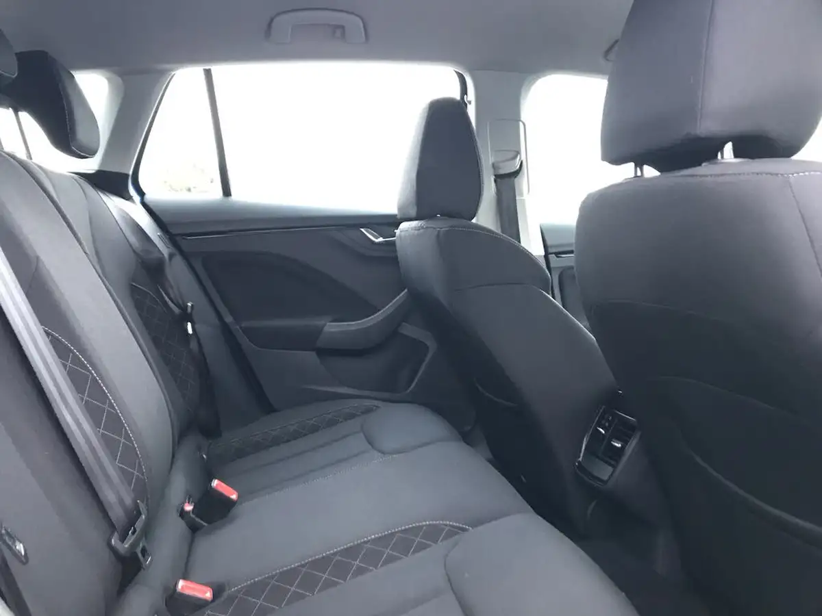 2021-skoda-scala-10-tsi-se-109ps-big-6