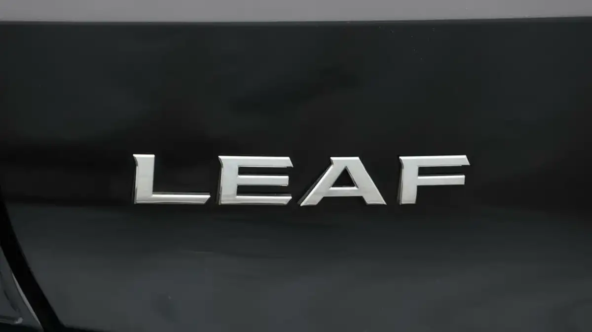 2021-nissan-leaf-e-n-connecta-big-21