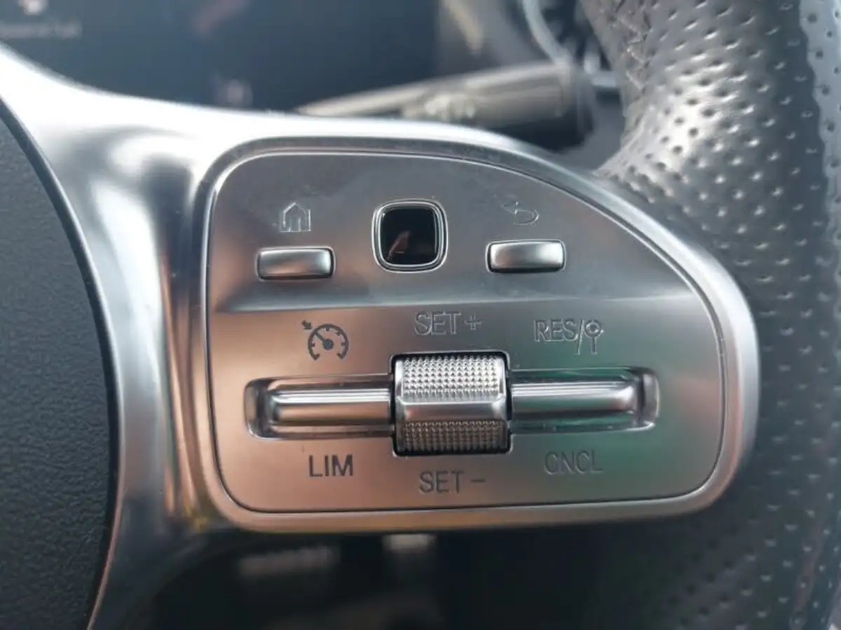 2022-mercedes-benz-b-class-13-b200-amg-line-executive-edition-big-14