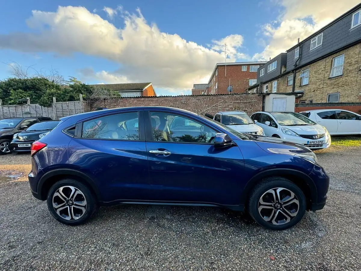 2016-honda-hr-v-15-i-vtec-se-big-13