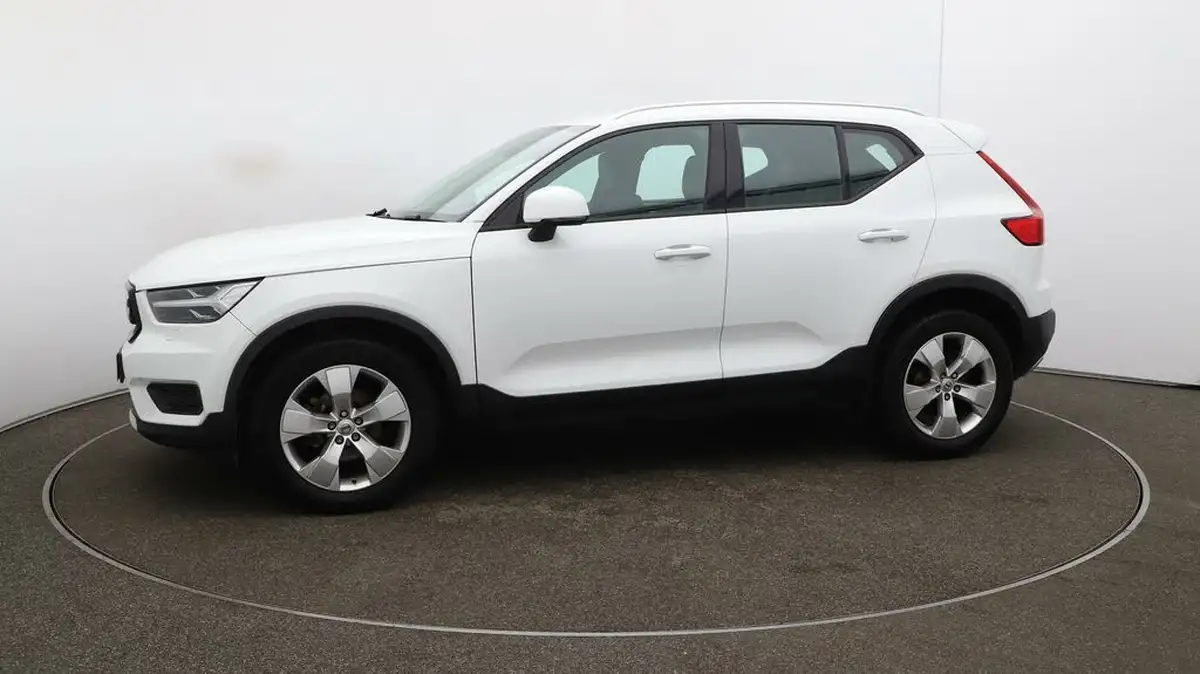 2019-volvo-xc40-15-t3-momentum-163bhp-big-57