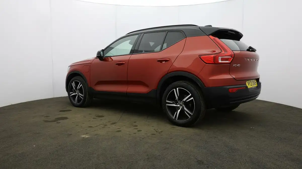 2021-volvo-xc40-15-t5-r-design-262bhp-big-4
