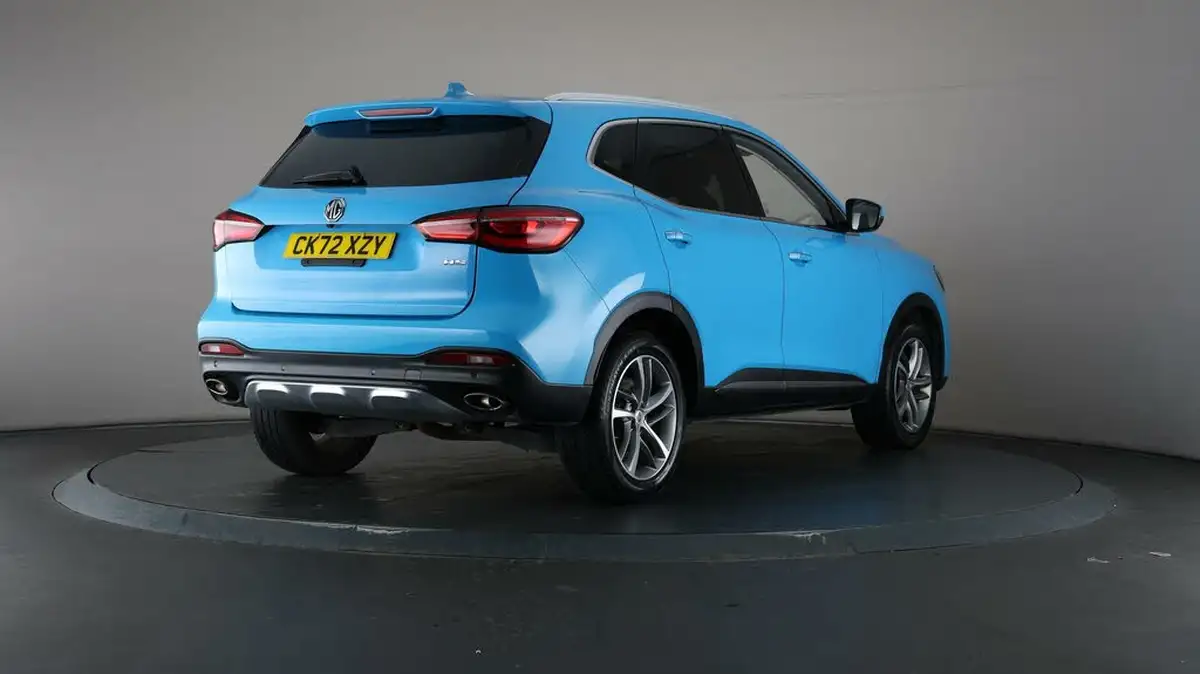 2022-mg-hs-15t-gdi-exclusive-162ps-big-68