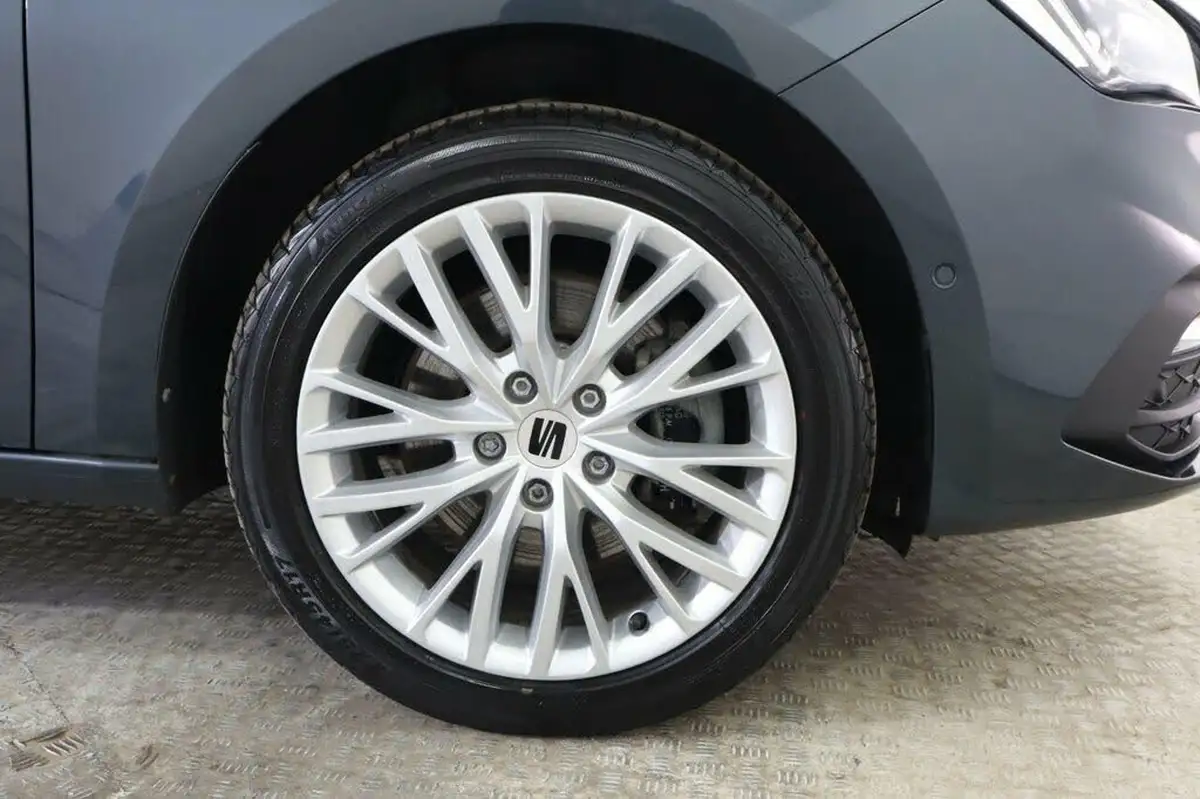 2021-seat-leon-14-e-hybrid-xcellence-hatchback-big-31