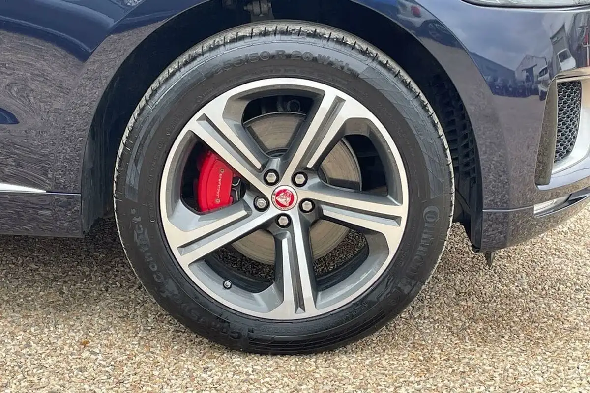 2018-jaguar-f-pace-30td-s-awd-big-13