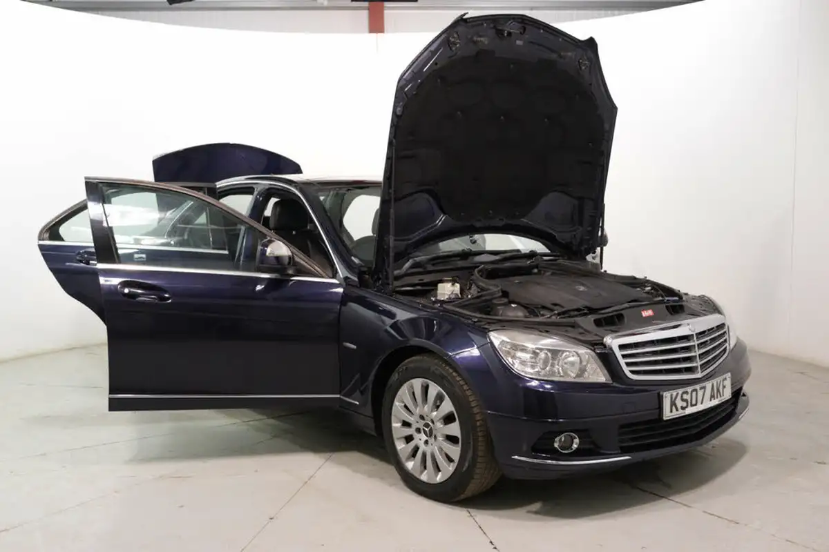 2007-mercedes-benz-c-class-21td-c220-cdi-elegance-saloon-4d-auto-big-35