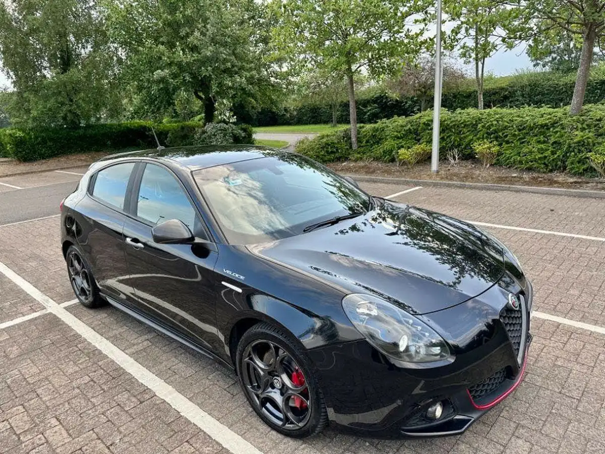 2016-alfa-romeo-giulietta-17-veloce-big-5
