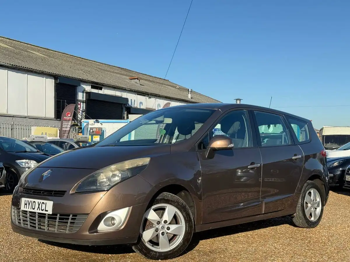 2010-renault-grand-scenic-14-dynamique-big-0